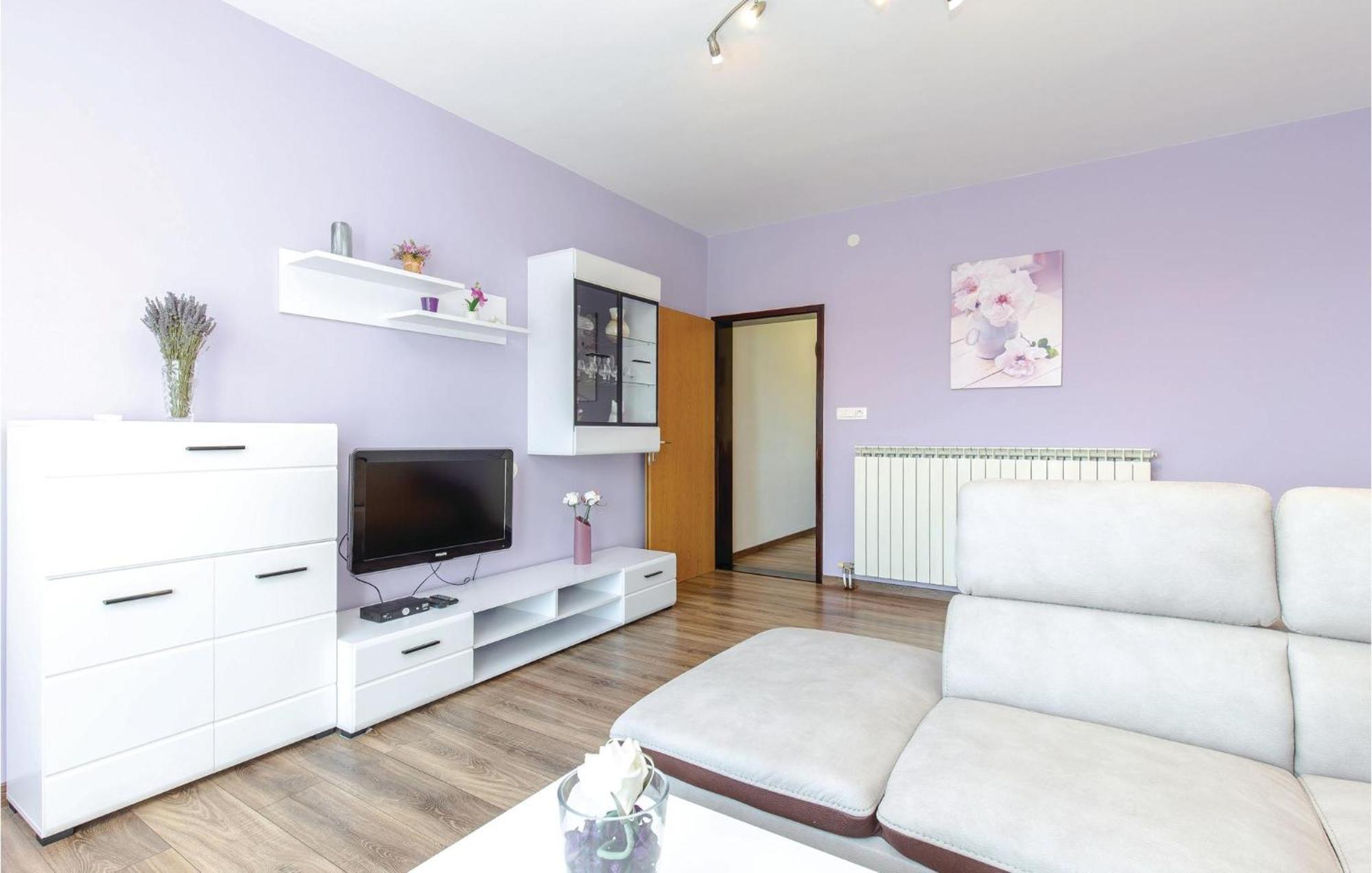 Gorgeous Apartment In Crikvenica With Kitchen Екстериор снимка