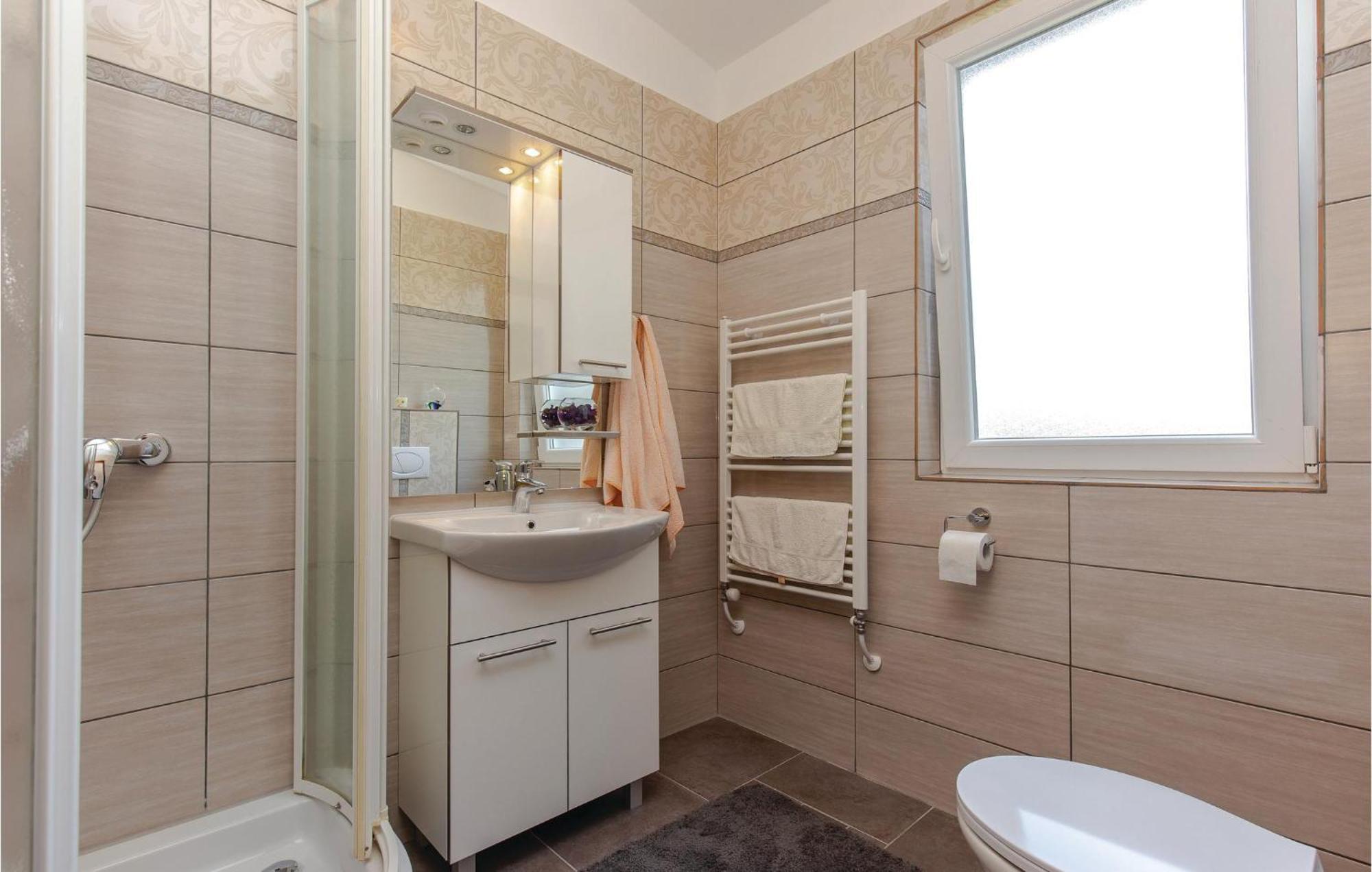 Gorgeous Apartment In Crikvenica With Kitchen Екстериор снимка